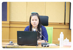 ผศ.วรารัตน์ ธุมาลา รองคณบดีฝ่ายวิชาการคณะครุศาสตร์
