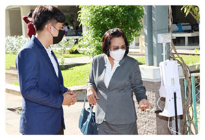 อาจารย์ ดร.กาญจนา สุจีนะพงษ์ รองคณบดีฝ่ายบริหารคณะครุศาสตร์