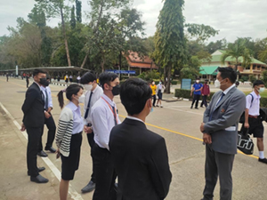 ผู้ช่วยศาสตราจารย์ ดร.นเรศ ขันธะรี คณบดีคณะครุศาสตร์
